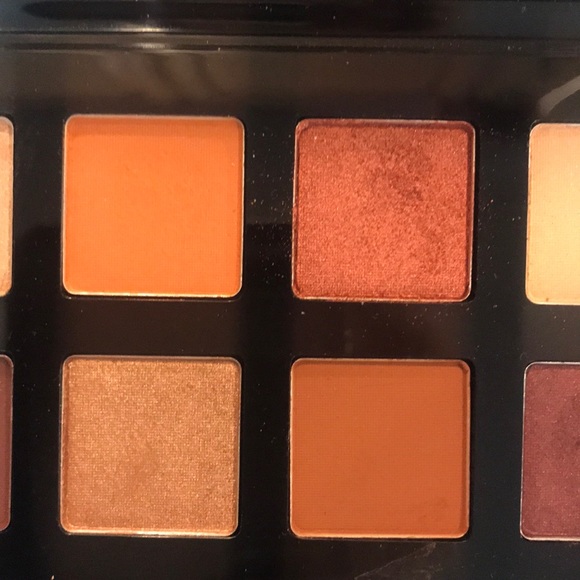 NYX Eyeshadow Palette - Picture 4 of 5